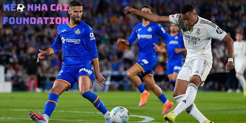 Nên Đánh Kèo Châu Á Hay Châu Âu? Phân Tích Ưu Nhược Điểm Cho Từng Loại Trận Đấu Các trận derby giàu tính cạnh tranh nên đánh kèo Châu Âu