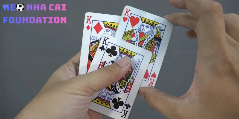 Đánh Giá Sảnh V8 Card, Kingmaker Và Ky Gaming: Đâu Là Sân Chơi Game Bài Công Bằng Nhất? V8 Card là sảnh game bài hàng đầu Châu Á